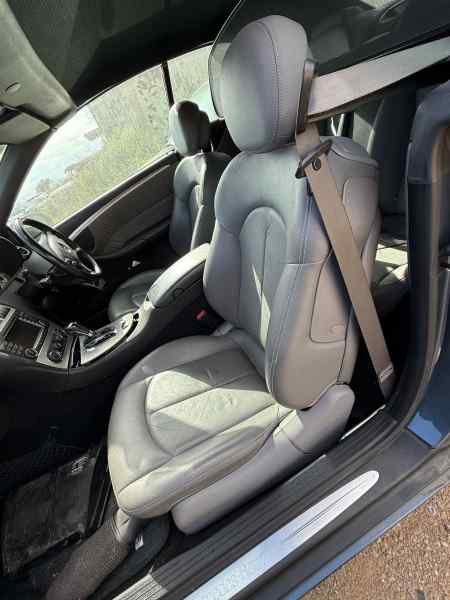 ASIENTO DELANTERO IZQUIERDO