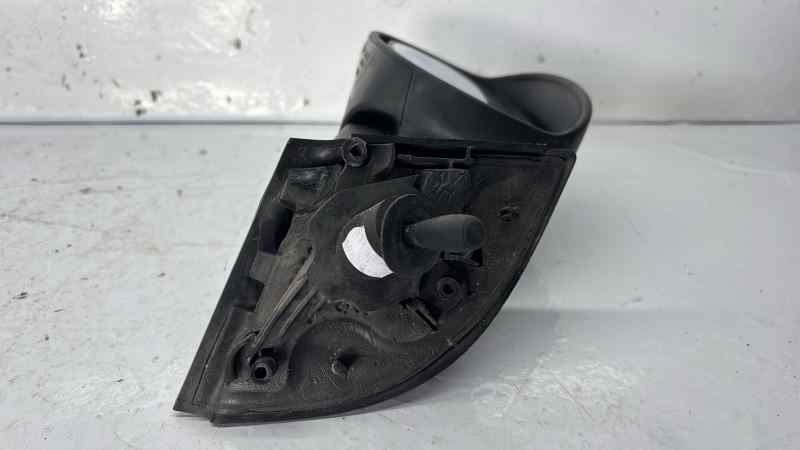 RETROVISOR IZQUIERDO