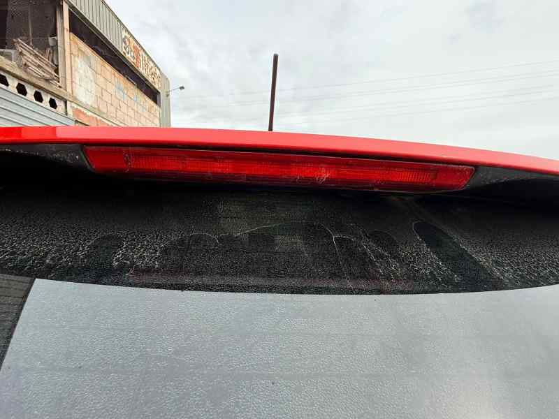 LUZ CENTRAL DE FRENO