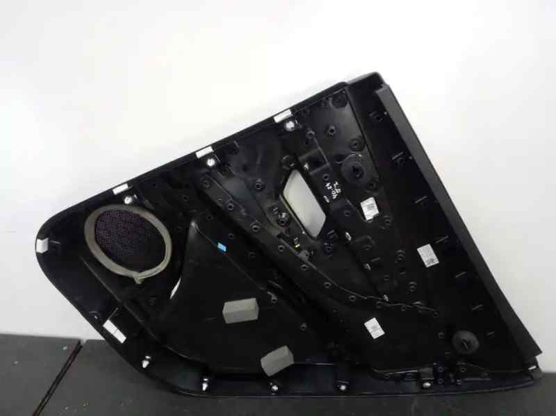 GUARNECIDO PUERTA TRASERA IZQUIERDA