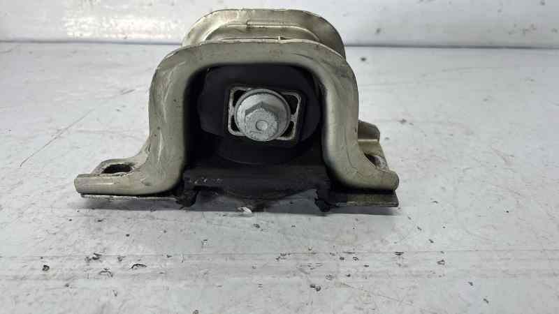 SOPORTE MOTOR IZQUIERDO