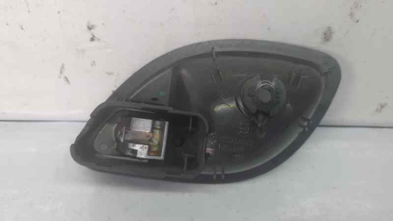 MANETA INTERIOR DELANTERA DERECHA