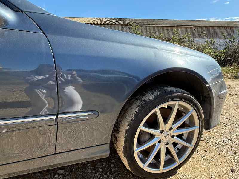 ALETA DELANTERA DERECHA