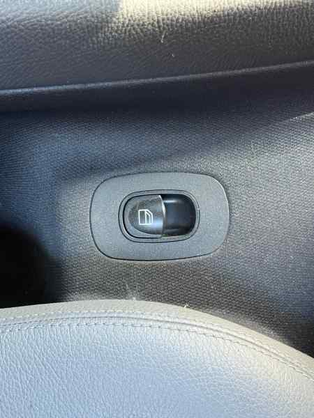 MANDO ELEVALUNAS TRASERO IZQUIERDO