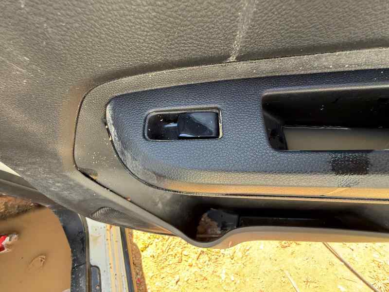 MANDO ELEVALUNAS DELANTERO DERECHO