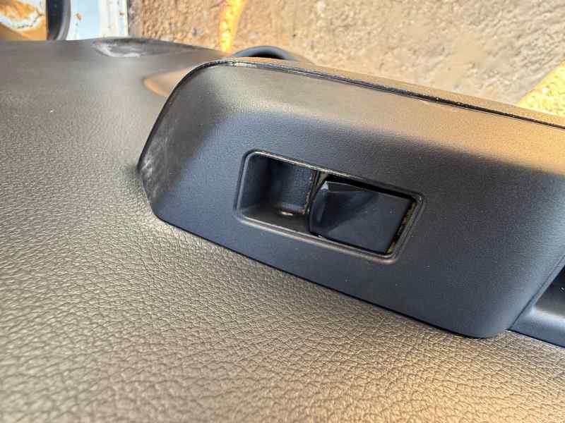 ELEVALUNAS TRASERO IZQUIERDO