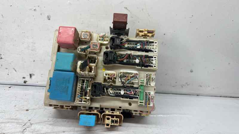 CAJA RELES / FUSIBLES