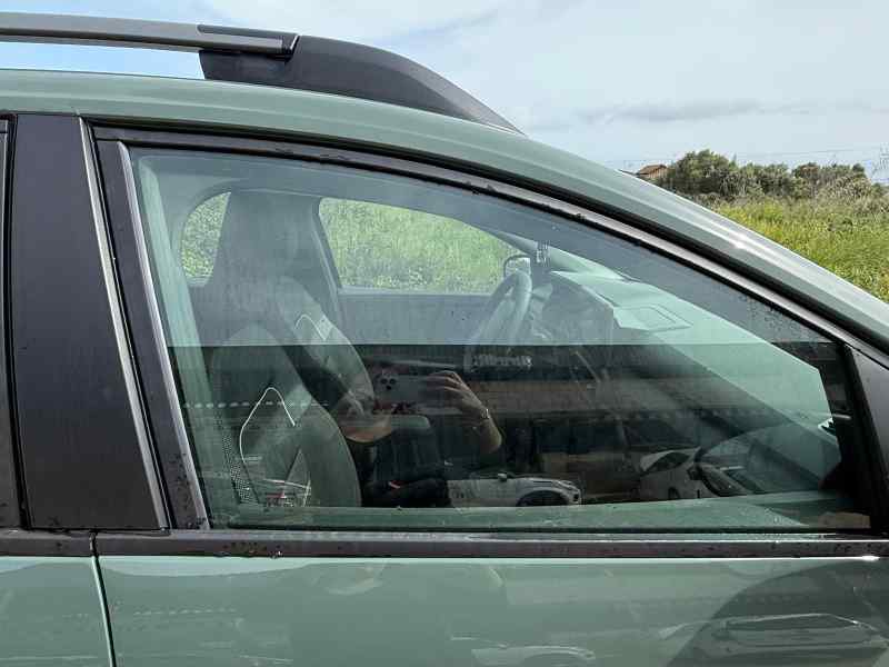 LUNA DELANTERA DERECHA