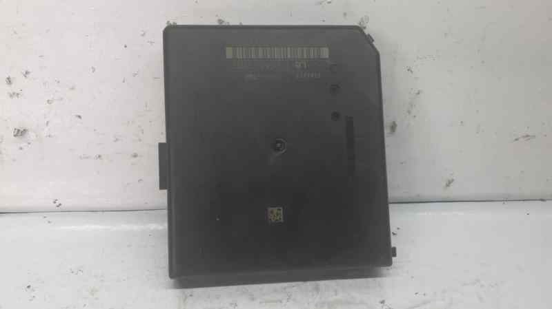 CAJA RELES / FUSIBLES