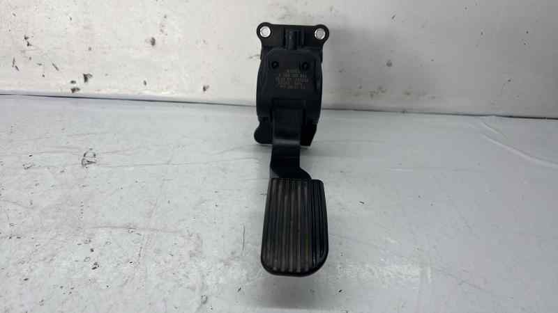 PEDAL ACELERADOR