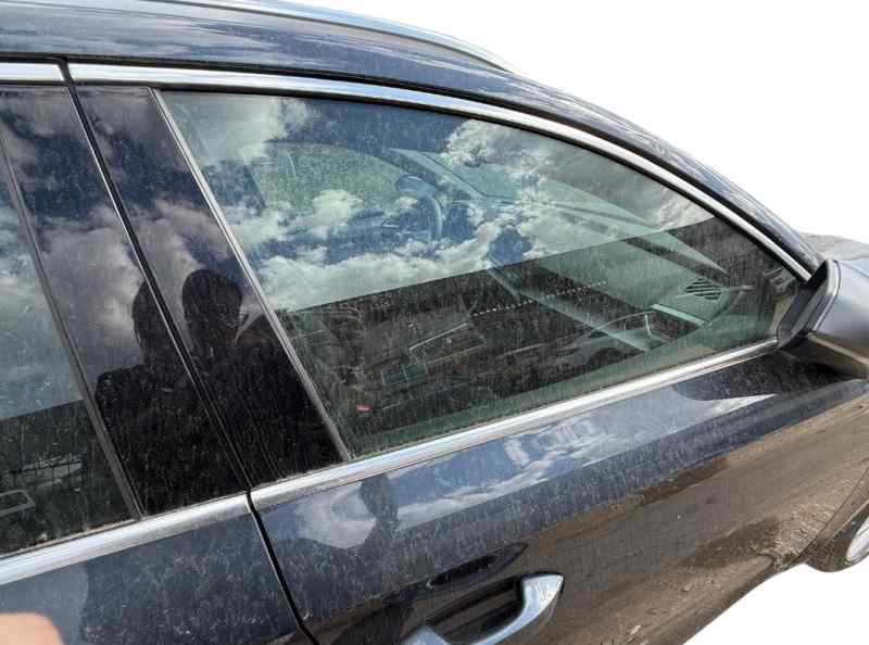 LUNA DELANTERA DERECHA