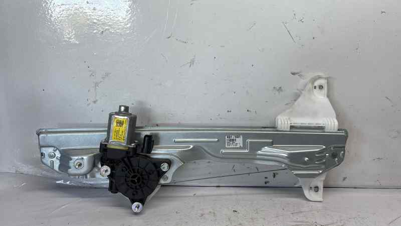 ELEVALUNAS TRASERO IZQUIERDO