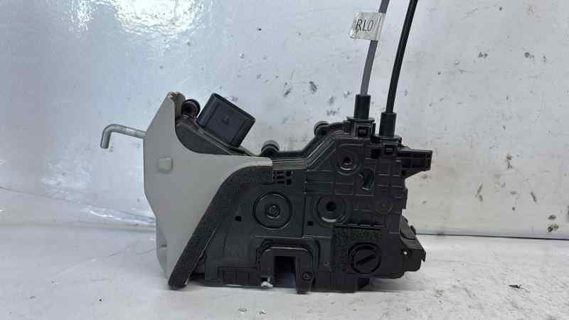 CERRADURA PUERTA TRASERA IZQUIERDA 