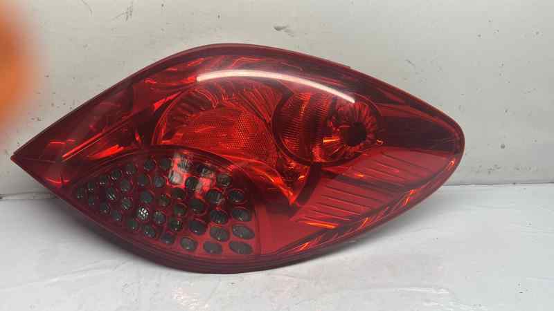 PILOTO TRASERO DERECHO