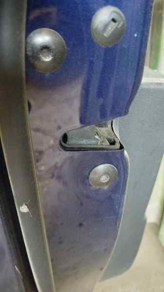 CERRADURA PUERTA DELANTERA IZQUIERDA 