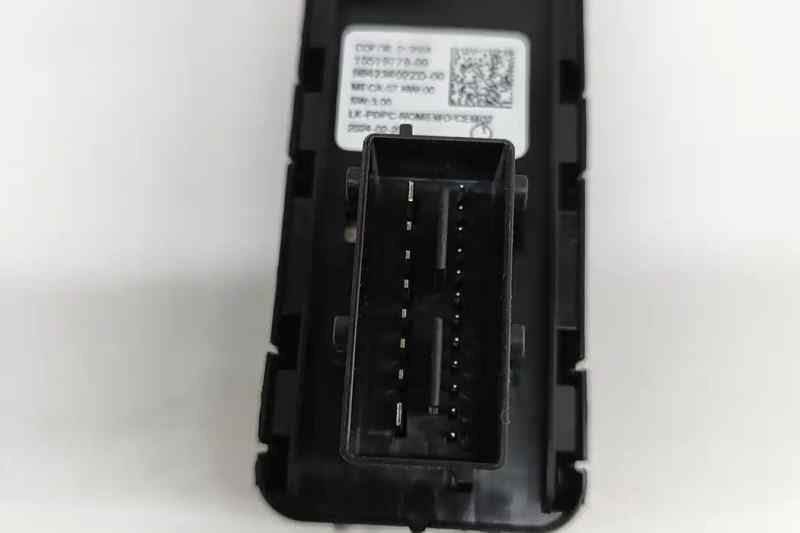 MANDO ELEVALUNAS DELANTERO IZQUIERDO