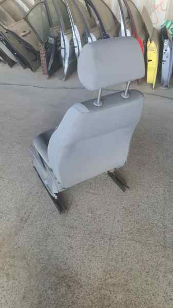 ASIENTO DELANTERO IZQUIERDO