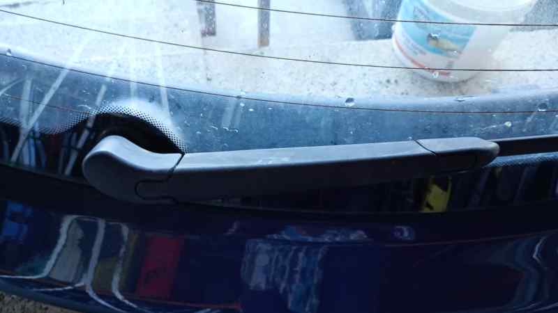 98811A5000 BRAZO LIMPIA TRASERO HYUNDAI I30 (GD)