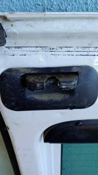 CERRADURA MALETERO / PORTON