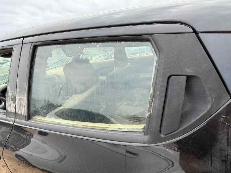 LUNA TRASERA IZQUIERDA