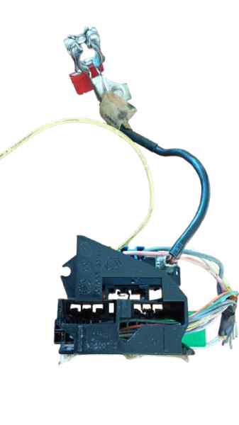 CAJA RELES / FUSIBLES