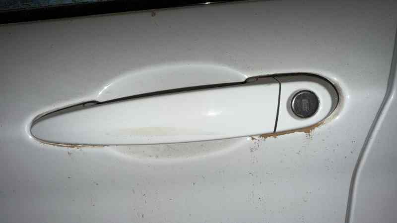 MANETA EXTERIOR DELANTERA IZQUIERDA