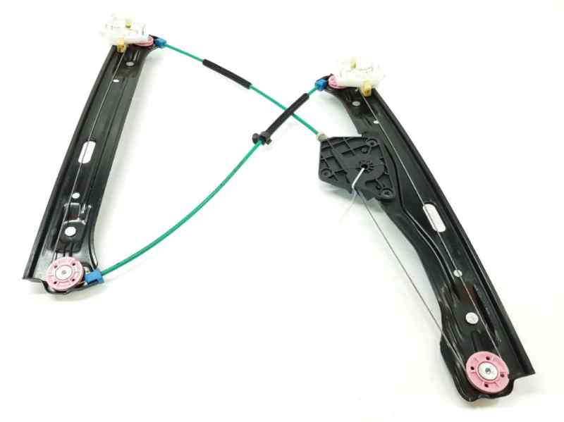 ELEVALUNAS DELANTERO DERECHO