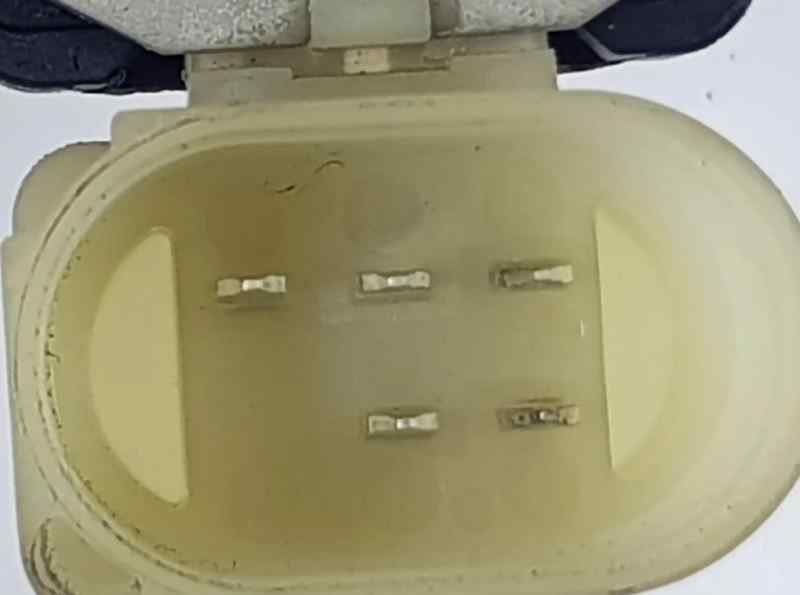 MOTOR ELEVALUNAS TRASERO DERECHO