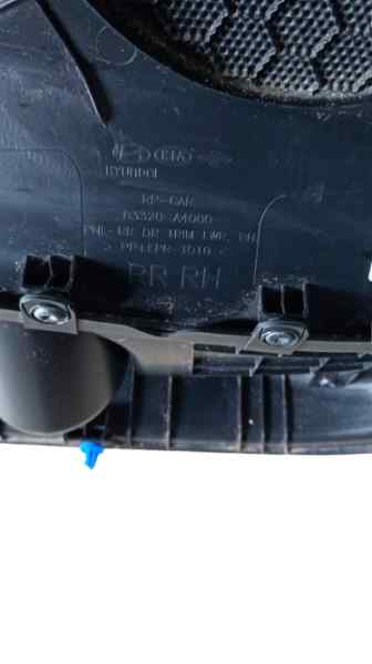 GUARNECIDO PUERTA DELANTERA DERECHA