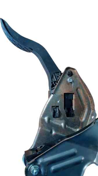 PEDAL ACELERADOR