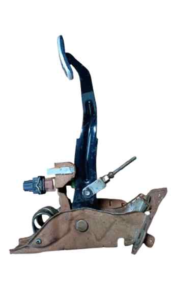 PEDAL EMBRAGUE