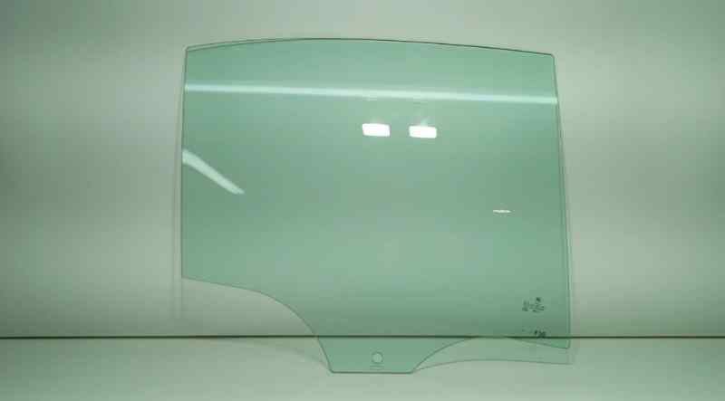 LUNA TRASERA DERECHA