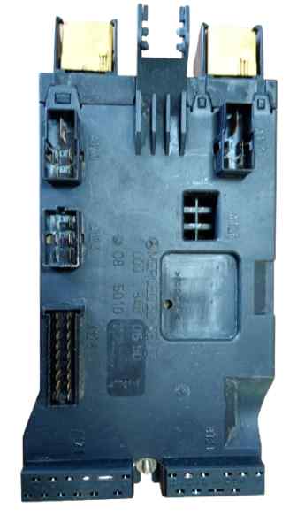 CAJA RELES / FUSIBLES