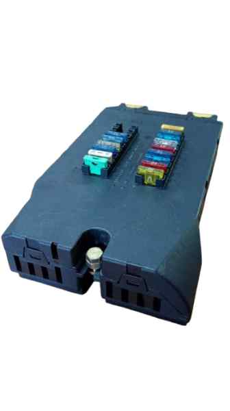 CAJA RELES / FUSIBLES