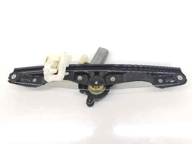 ELEVALUNAS TRASERO DERECHO