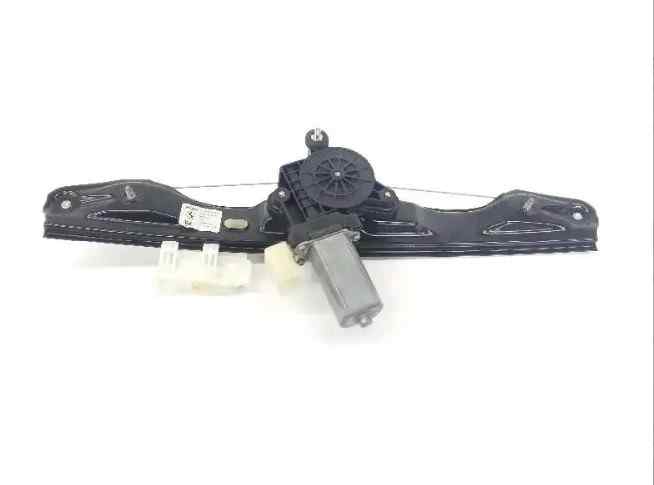 ELEVALUNAS TRASERO DERECHO