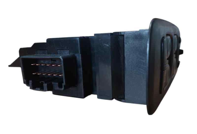 MANDO ELEVALUNAS DELANTERO IZQUIERDO 