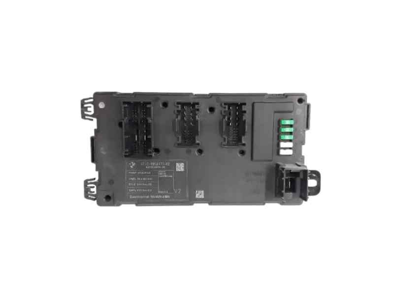 CAJA RELES / FUSIBLES