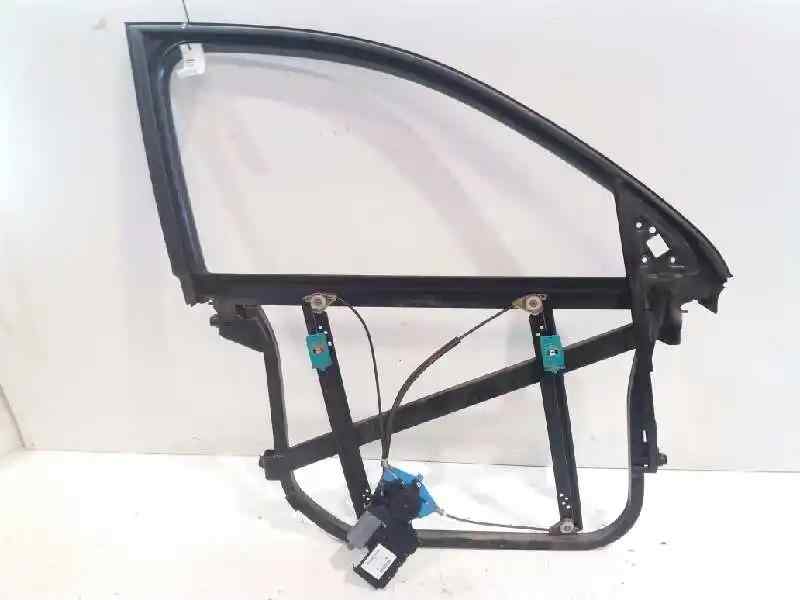 ELEVALUNAS DELANTERO DERECHO