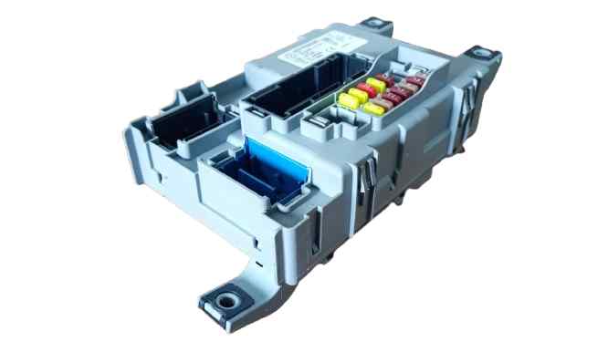 97RI010651 CAJA RELES - FUSIBLES FIAT PANDA (319)