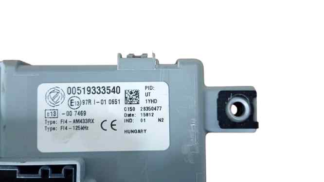 CAJA RELES / FUSIBLES