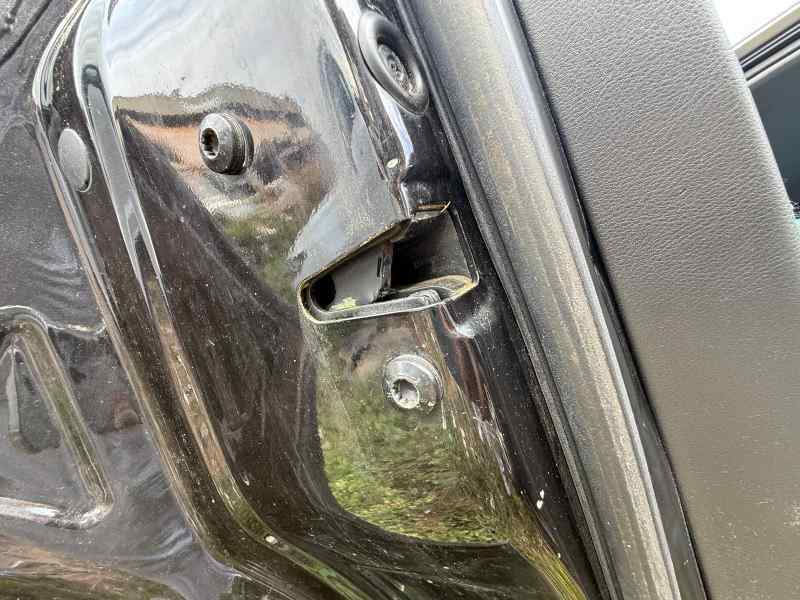 CERRADURA PUERTA TRASERA IZQUIERDA 