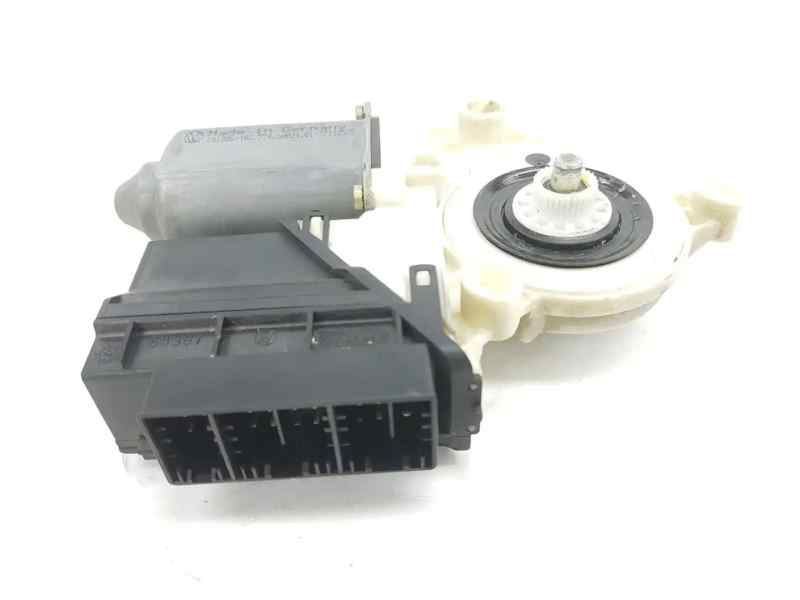 MOTOR ELEVALUNAS DELANTERO DERECHO