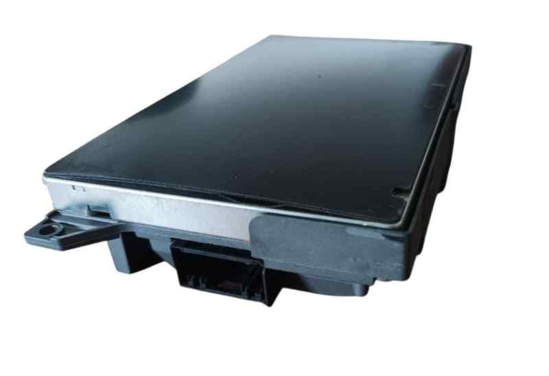 PANTALLA MULTIFUNCION