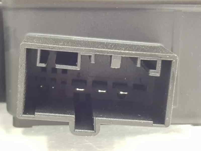 MOTOR ELEVALUNAS TRASERO DERECHO