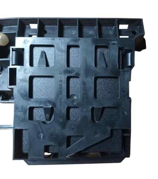 CAJA RELES / FUSIBLES