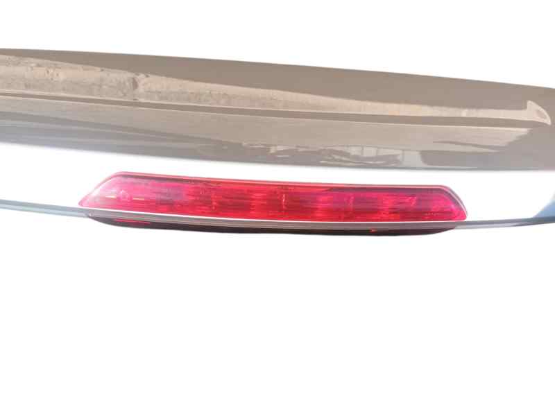 LUZ CENTRAL DE FRENO