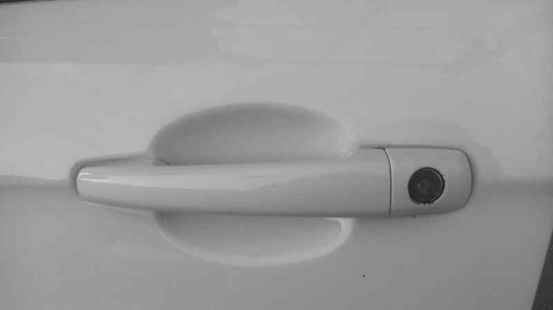 MANETA EXTERIOR DELANTERA IZQUIERDA