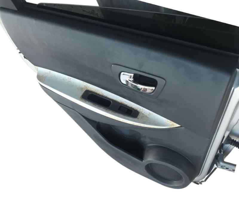 GUARNECIDO PUERTA TRASERA IZQUIERDA