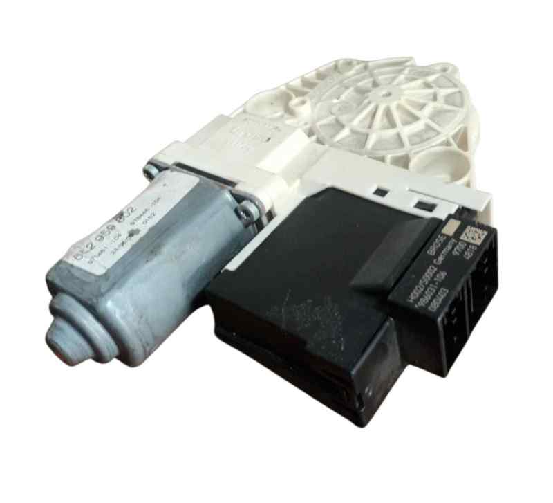 MOTOR ELEVALUNAS DELANTERO DERECHO